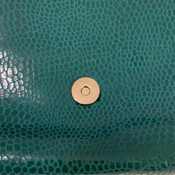 ELAINE TURNER CLUTCH - Picture 8 of 11